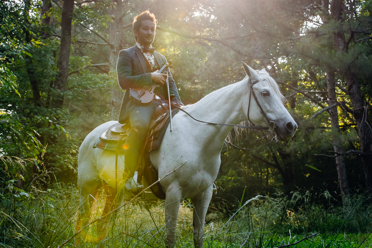 Kishi Bashi 151A 10th Anniversary Tour Petit Bain Équipement